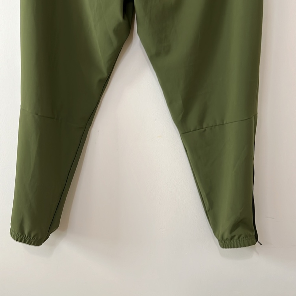 Nike Dri-Fit pants - Picture 8 of 11